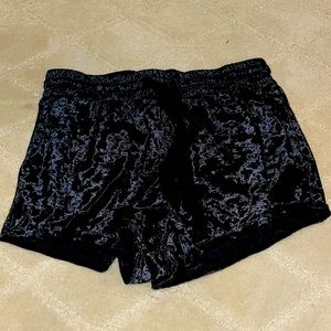 Velvet shorts